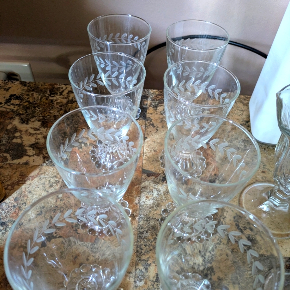 Vintage Etched Glasses From The 50's.  Pedestal Or Footed Bottom. Anchor Hocking